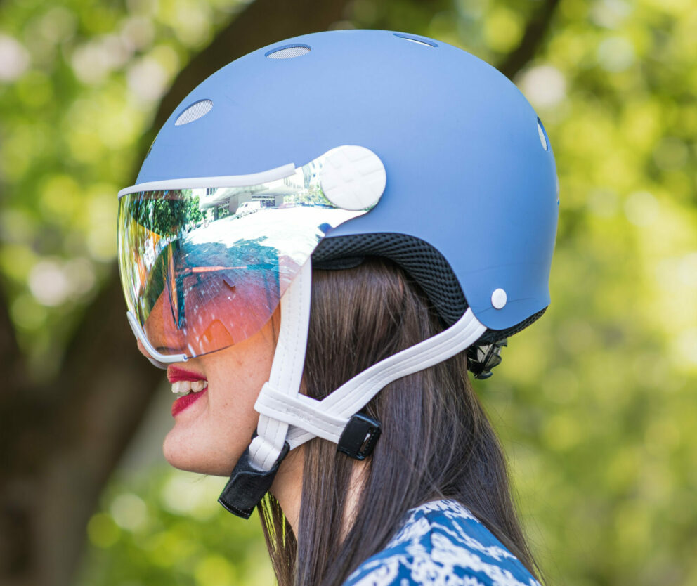 Casque City Diezz sport un casque de vélo avec visiere a la fois urbain et idéal pour vos sortie outdoor