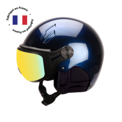 Le casque de ski Major Infinit de Diezz Sport présente un design élégant et moderne, disponible en bleu profond. Ce casque de fabrication française offre une protection optimale pour les skieurs, avec une coque extérieure robuste et un rembourrage intérieur confortable. Sa forme aérodynamique est conçue pour réduire la résistance à l'air tout en assurant une excellente couverture de la tête. Le casque est équipé d'un système de ventilation ajustable pour réguler la température et l'humidité. Il dispose probablement d'un système de fixation sécurisé avec une mentonnière rembourrée pour un ajustement parfait. Le Major Infinit intègre vraisemblablement des caractéristiques de sécurité avancées, telles qu'un système d'absorption des chocs et une compatibilité avec les masques de ski. Son design épuré et sa couleur bleu profond lui confèrent un aspect à la fois sportif et élégant, adapté aux pistes de ski comme aux moments de détente en station.